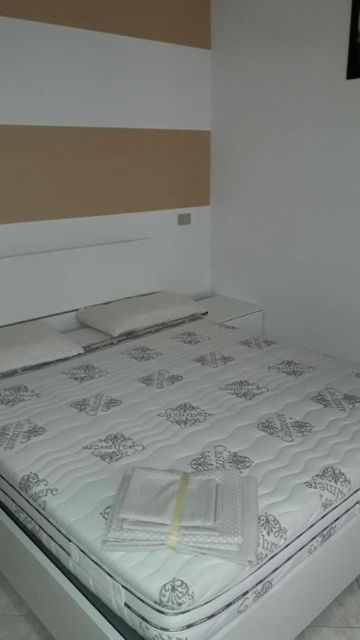 Marilyn House Leilighet Desenzano del Garda Eksteriør bilde
